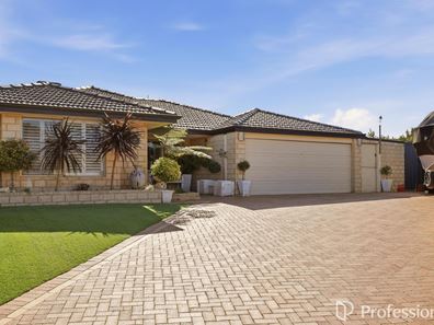 4 Cher Mews, Port Kennedy WA 6172