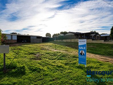 4 Chattamarra Place, Gingin WA 6503
