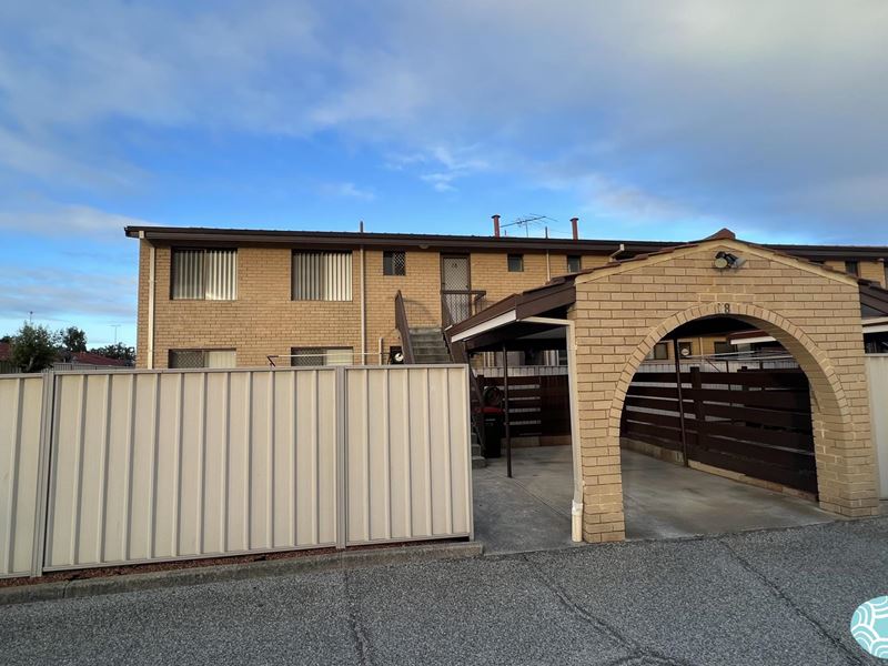 18/8 Hefron Street, Rockingham