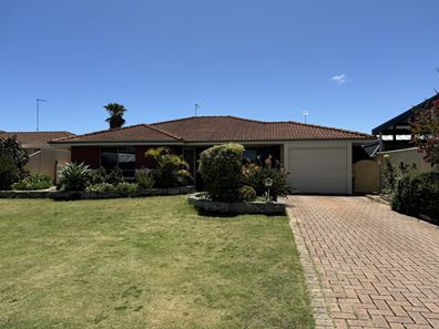 1 Calypso Road, Halls Head WA 6210