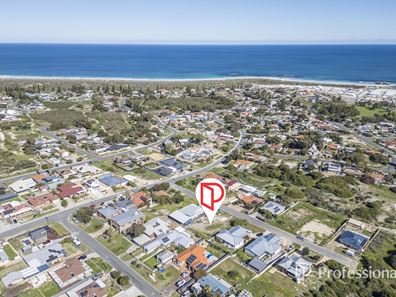8 Asche Way, Two Rocks WA 6037