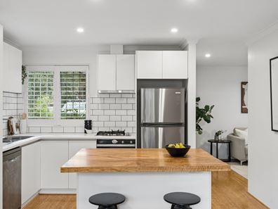 1/100 Loftus  Street, North Perth WA 6006