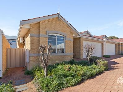 4/14 Heath Road, Kalamunda WA 6076