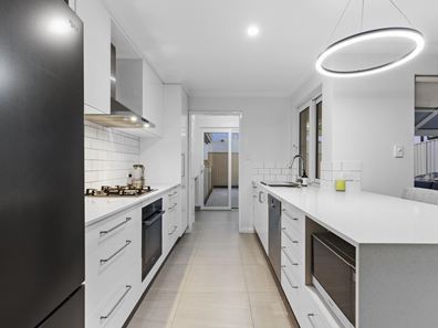 68 Fairway Circle, Connolly WA 6027