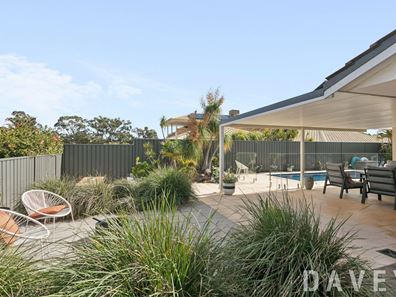 10 The Ridge, Woodvale WA 6026