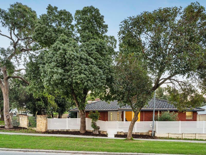 12 Frinton Street, Bayswater