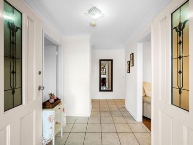 12 Frinton Street, Bayswater WA 6053