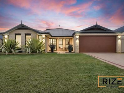 29 Tableland Way, Carramar WA 6031