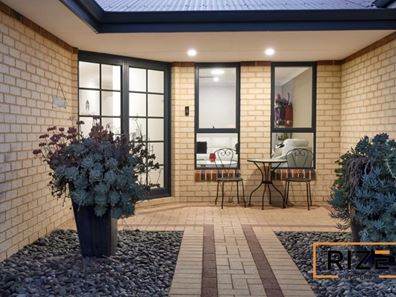 29 Tableland Way, Carramar WA 6031