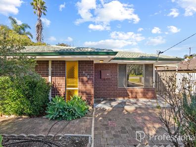 110 Sulphur Road, Parmelia WA 6167