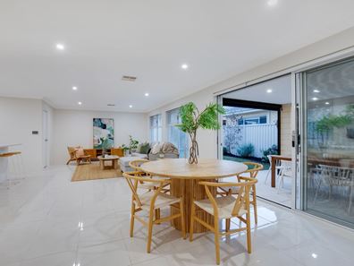 39 Pomarine Drive, Gwelup WA 6018