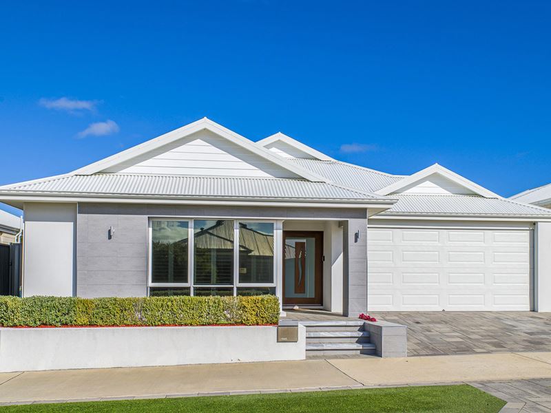 15 Vitrinella Avenue, Jindalee WA 6036