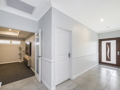 15 Vitrinella Avenue, Jindalee WA 6036