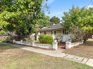 9 Clifton Street, Nedlands WA 6009