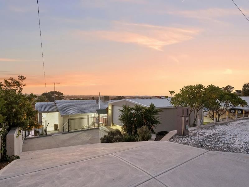 18 Sunset Terrace, Kelmscott