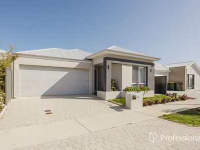 40 Casina Way, Jindalee WA 6036