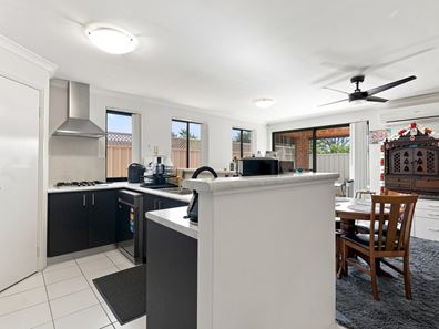 33D Banyard Avenue, Kelmscott WA 6111