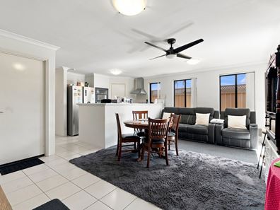 33D Banyard Avenue, Kelmscott WA 6111