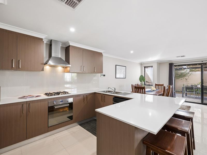 28B Findon Crescent, Westminster WA 6061