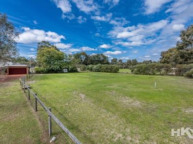 18 Charolais Trail, Lower Chittering WA 6084