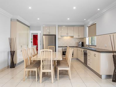 18 Laga Court, Stirling WA 6021