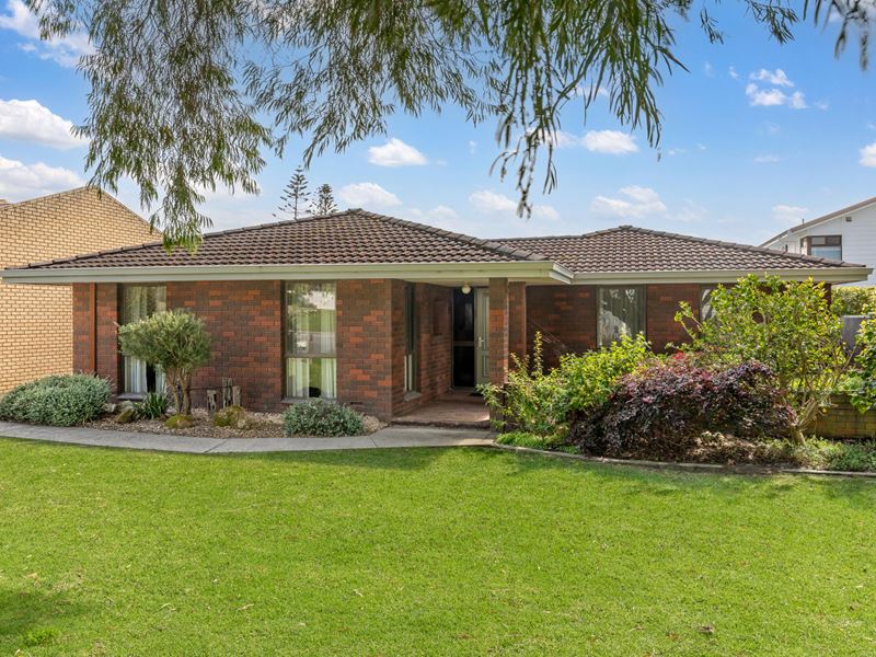 34 Adelaide Crescent, Middleton Beach