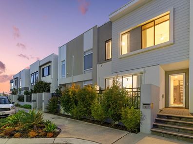 21 Livorno Boulevard, Piara Waters WA 6112