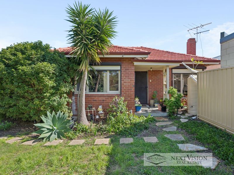 5 Kerry St, Hamilton Hill WA 6163