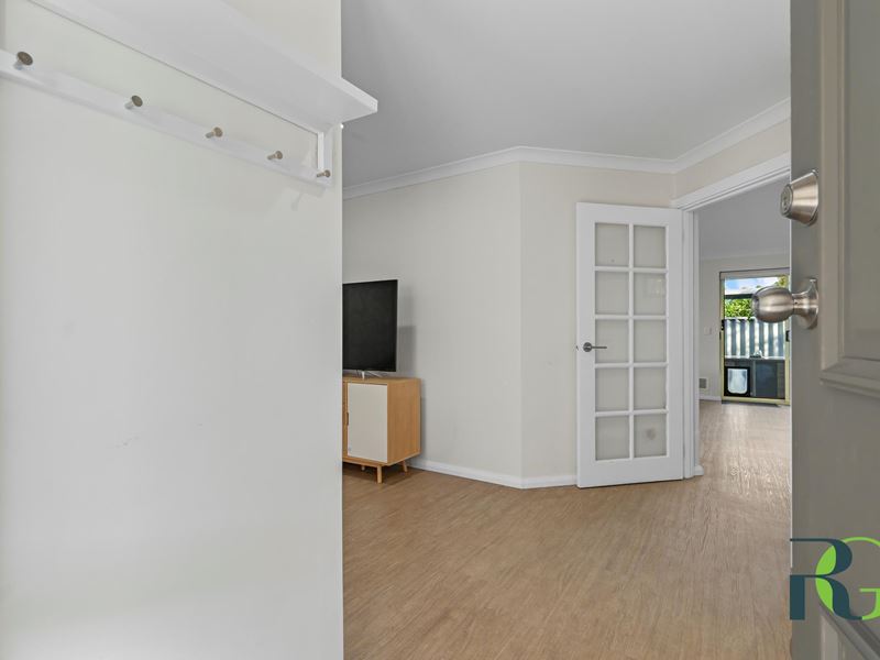 33B Queens Road, Ardross WA 6153