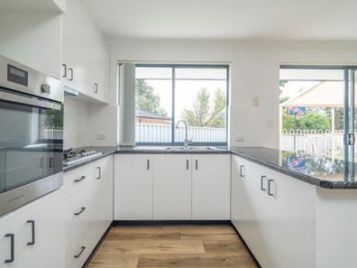 25 Reseda Elbow, Banksia Grove WA 6031