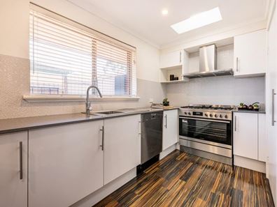 20 Felstead Crescent, Hamersley WA 6022