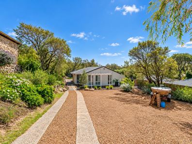 6 Campbell Road, Peppermint Grove Beach WA 6271