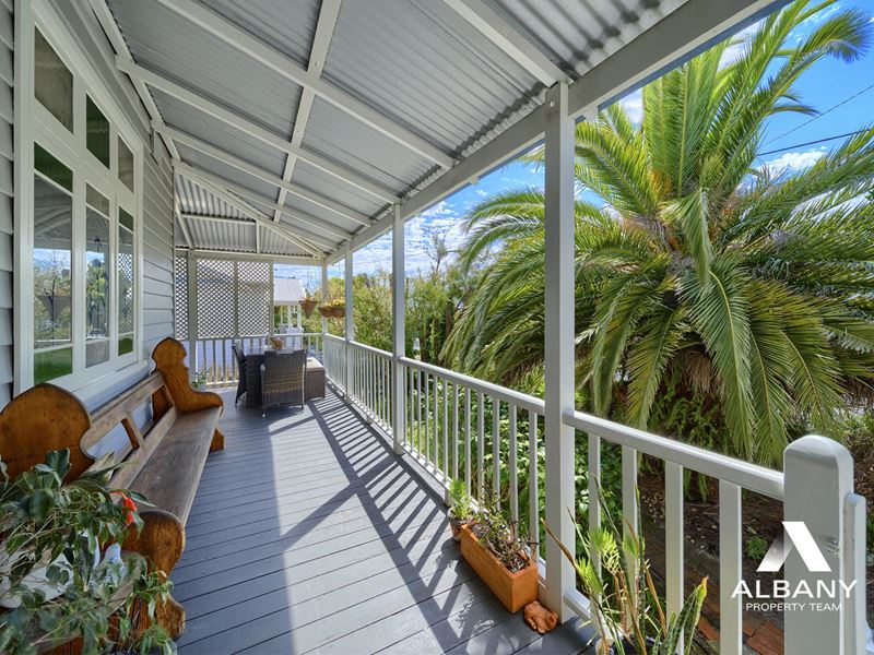 117 Albany Highway, Mount Melville WA 6330