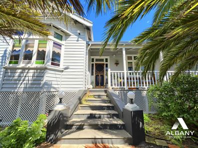 117 Albany Highway, Mount Melville WA 6330