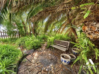117 Albany Highway, Mount Melville WA 6330