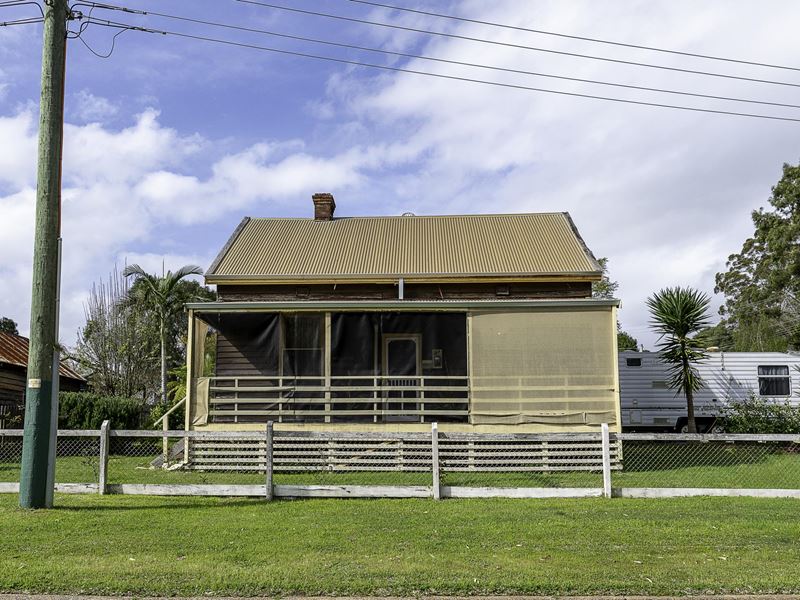 11 Broadway Street, Pemberton