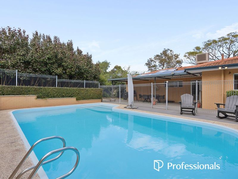 25 Peoples Avenue, Gooseberry Hill WA 6076