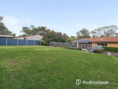 25 Peoples Avenue, Gooseberry Hill WA 6076