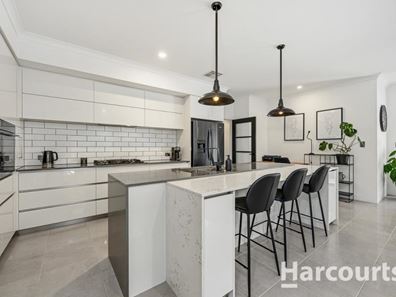 5 Mantis Road, Banksia Grove WA 6031