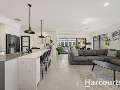 5 Mantis Road, Banksia Grove WA 6031
