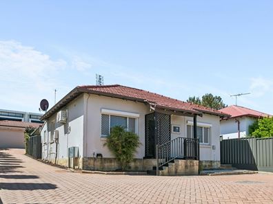 90 Duke Street, Scarborough WA 6019