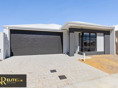 19 Pepperbush Crescent, Piara Waters WA 6112