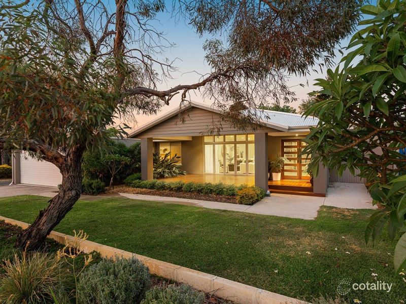 8 Bucat Street, Hamilton Hill WA 6163