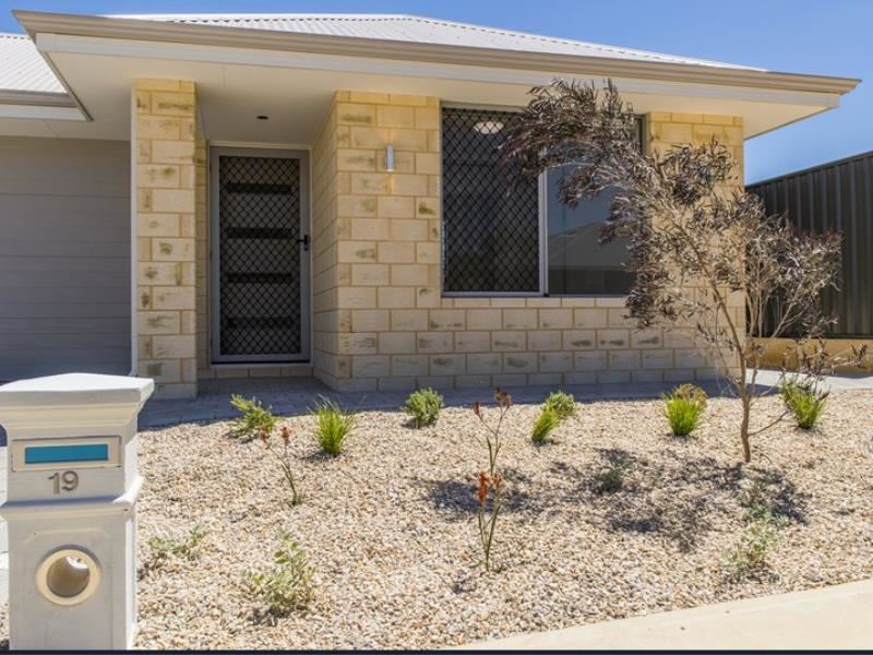 19 Moonee Street, Lakelands WA 6180