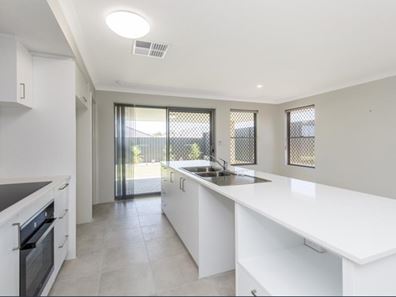19 Moonee Street, Lakelands WA 6180