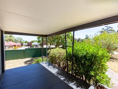 74 Church Ave, Armadale WA 6112