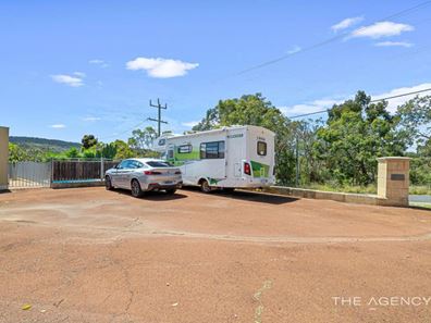 27 Maguire Road, Helena Valley WA 6056