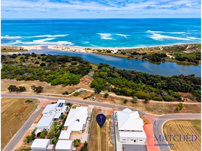 14 Retreat Boulevard, Port Denison WA 6525