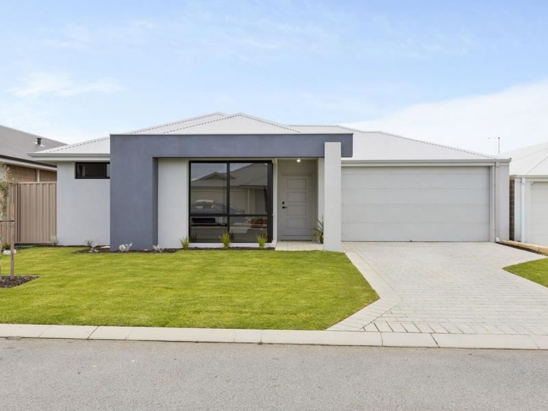 10 Chrysler Approach, Yanchep WA 6035