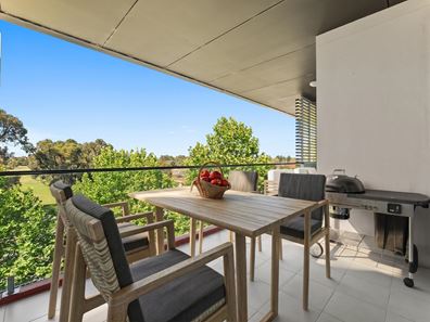 64/95 Chalgrove Avenue, Rockingham WA 6168